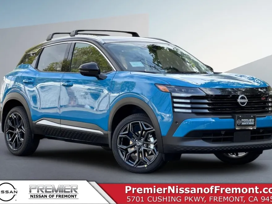 2026 Nissan Kicks SR photo 1