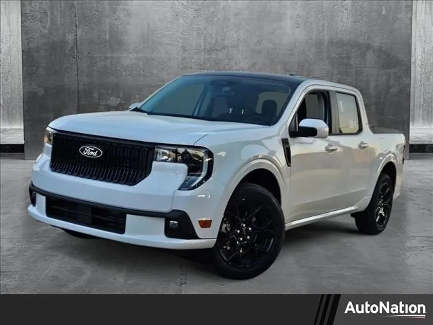 2025 Ford Maverick photo 1