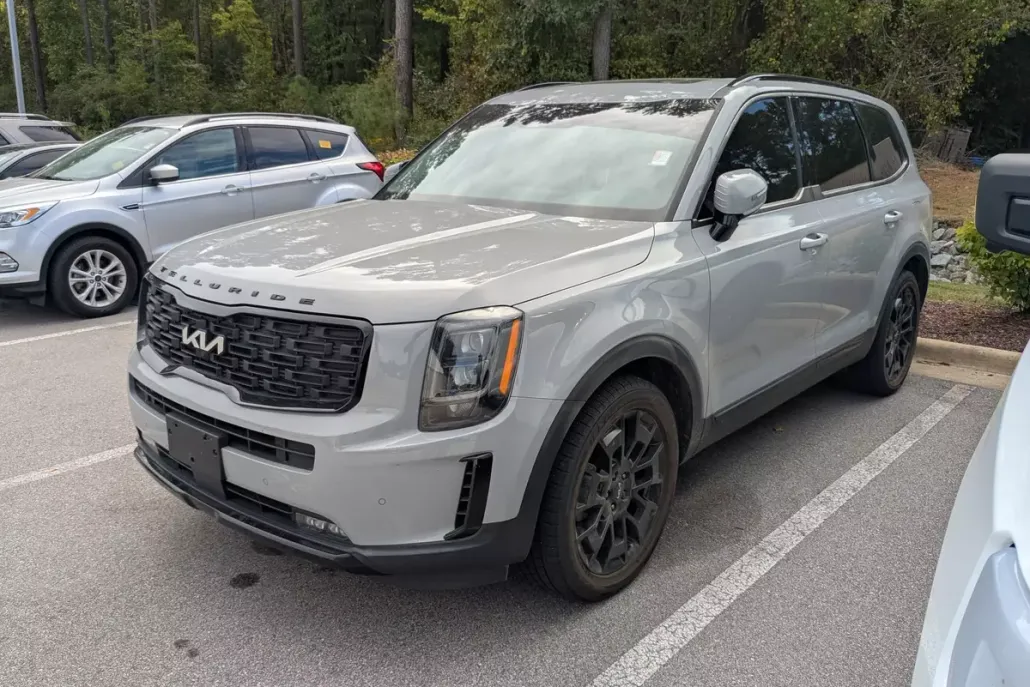 2022 Kia Telluride SX photo 1