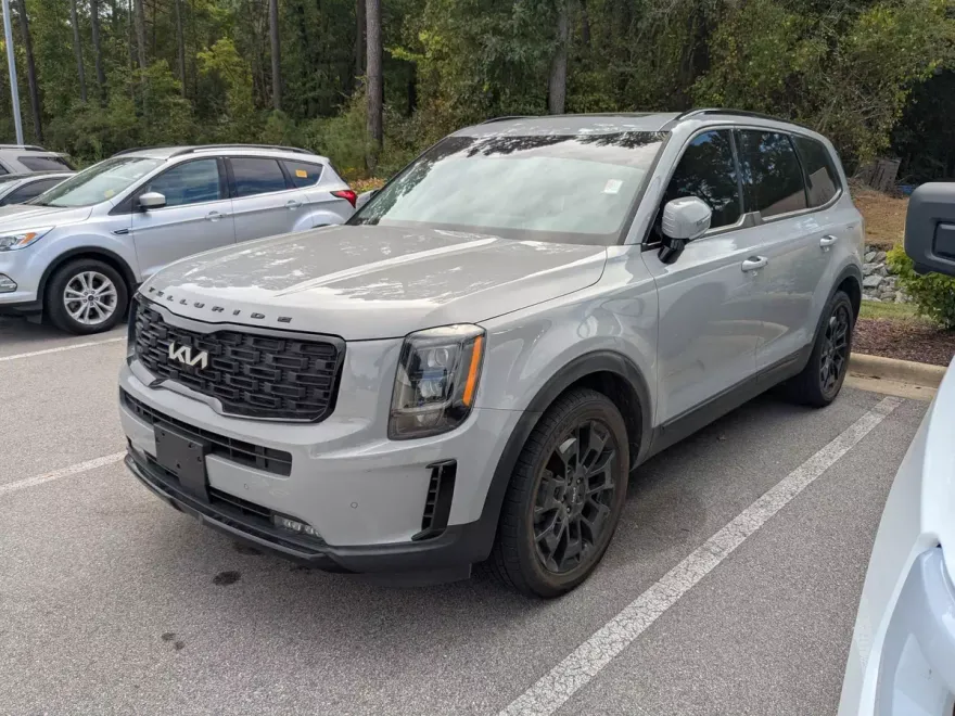 2022 Kia Telluride SX photo 1
