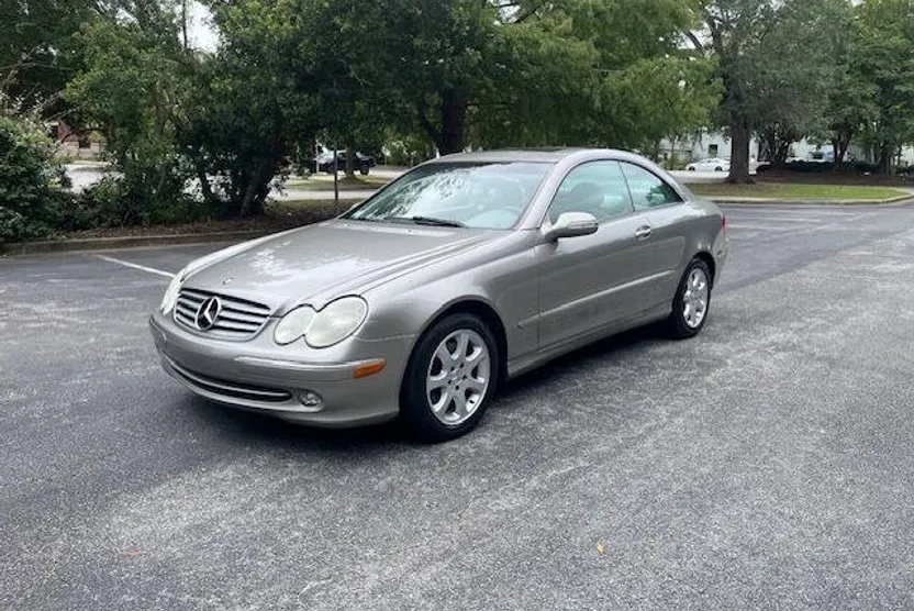2004 Mercedes Benz CLK 320 photo 1