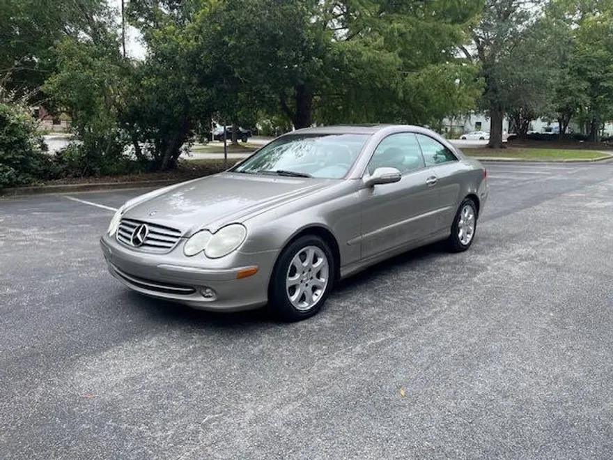 2004 Mercedes Benz CLK 320 photo 1