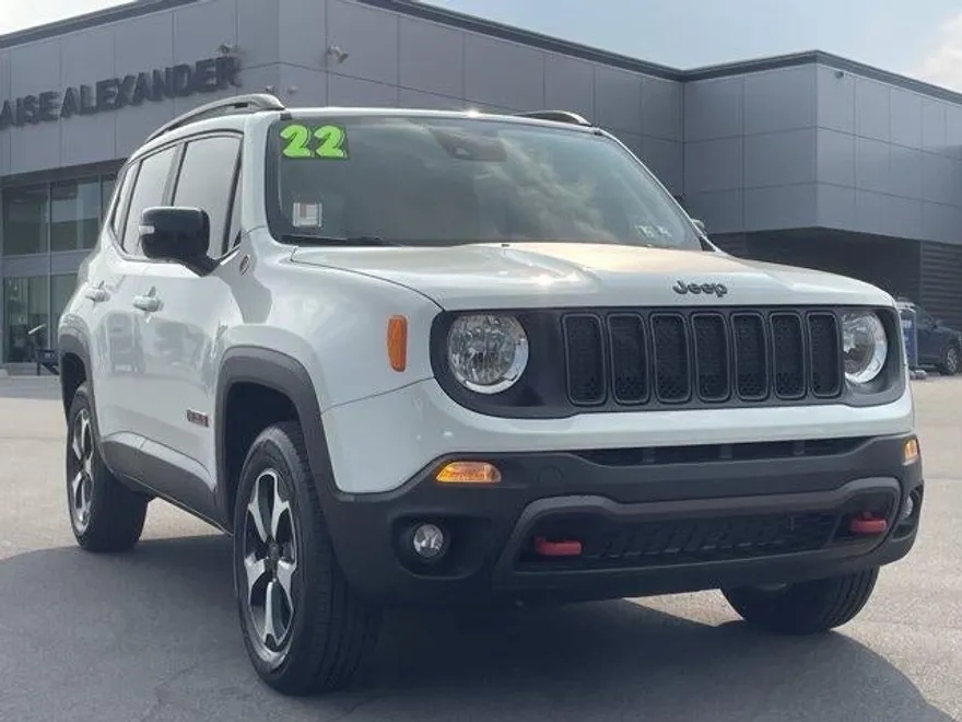 2022 Jeep Renegade Trailhawk photo 1