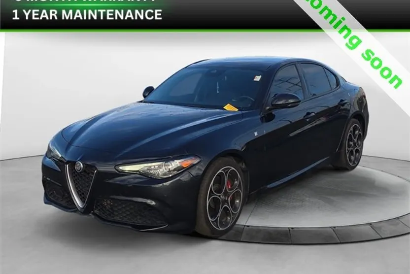 2022 Alfa Romeo Giulia Ti photo 1