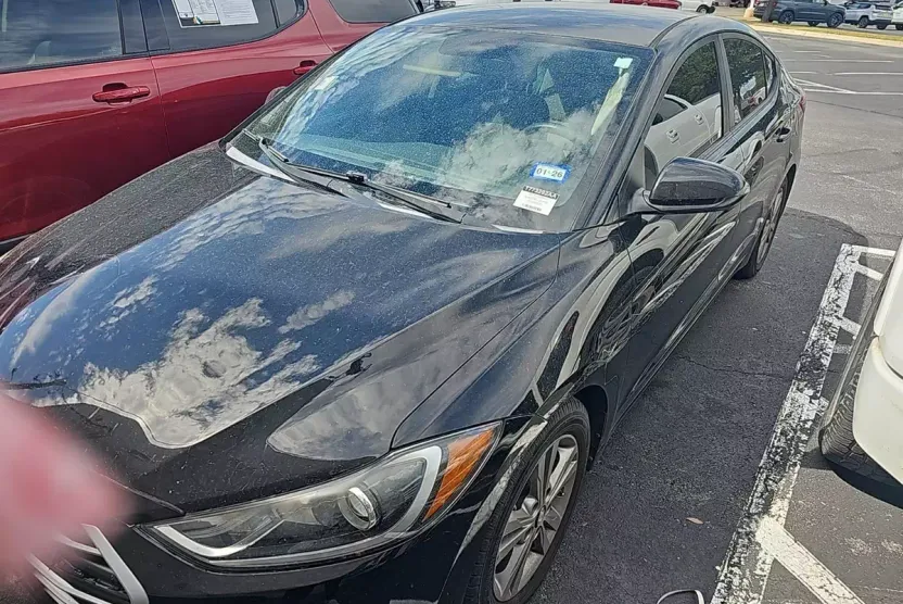 2017 Hyundai Elantra SE photo 1