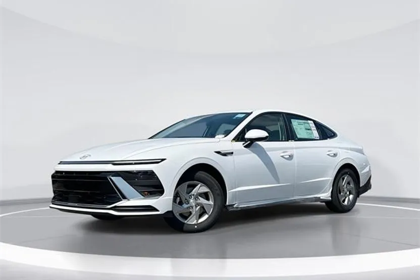 2026 Hyundai Sonata SE photo 1