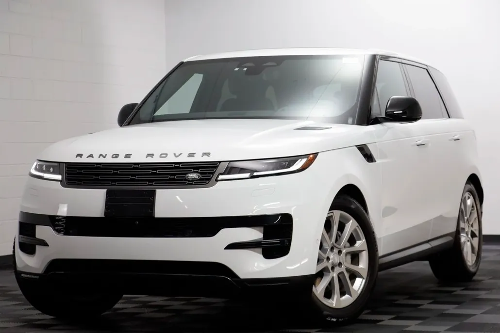 2025 Land Rover Range Rover Sport SE photo 1