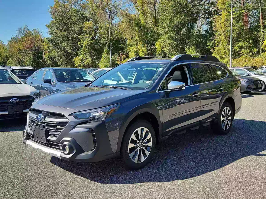 2025 Subaru Outback Touring XT photo 1