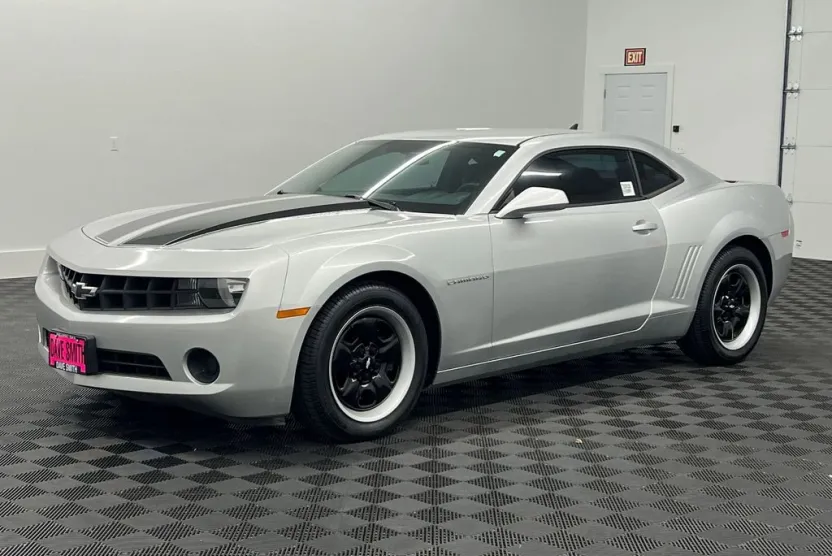 2013 Chevrolet Camaro 1LS photo 1