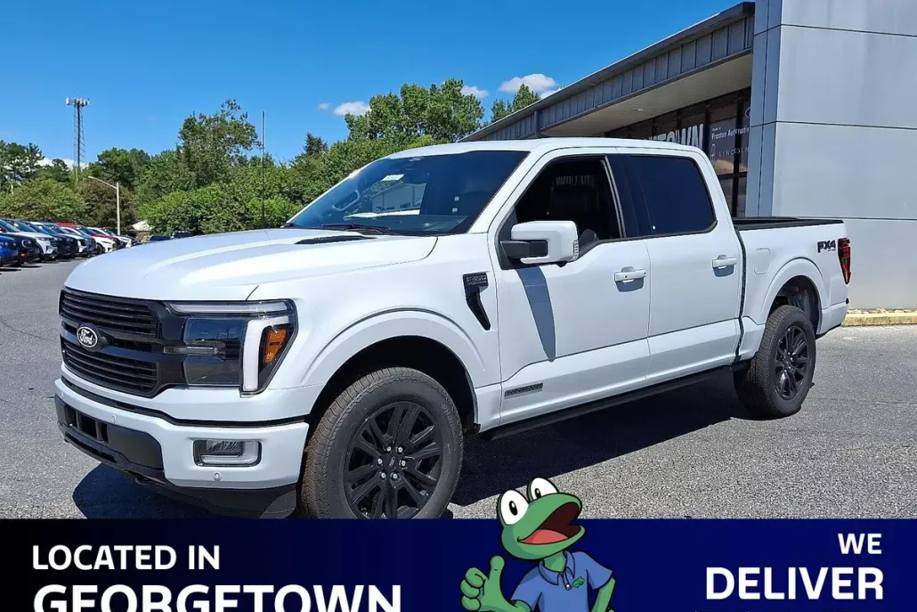2025 Ford F-150 Platinum photo 1