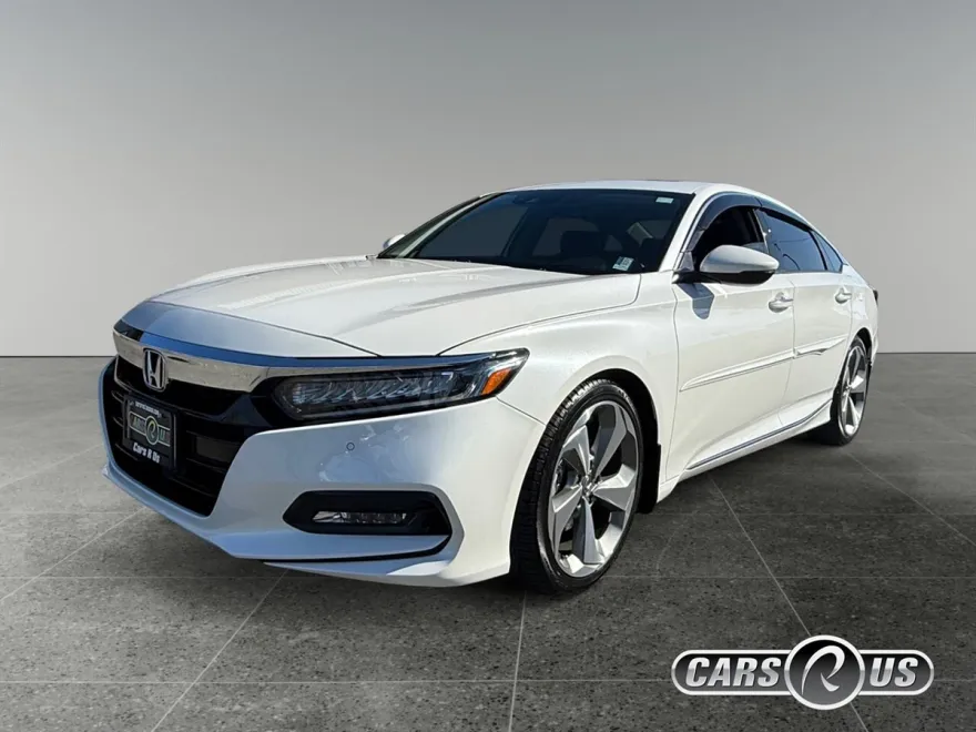 2018 Honda Accord Touring photo 1