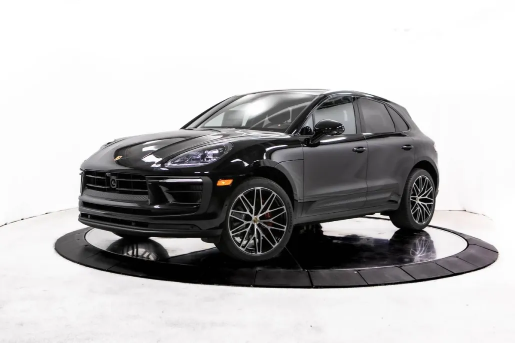 2026 Porsche Macan S photo 1