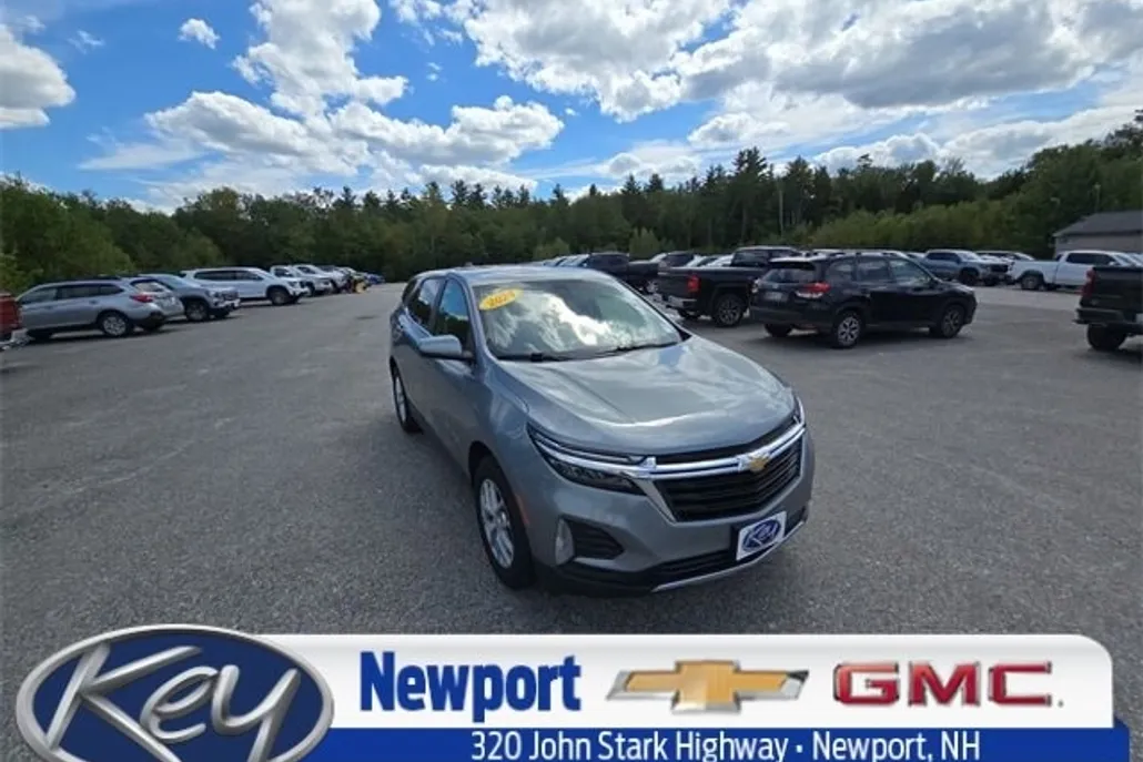 2024 Chevrolet Equinox LT photo 1