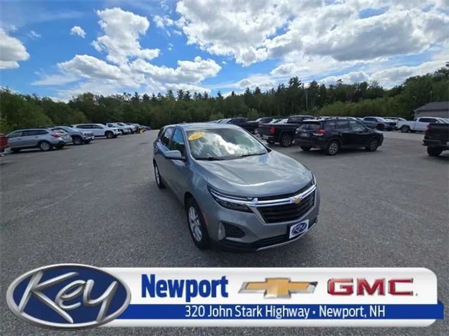 2024 Chevrolet Equinox LT photo 1