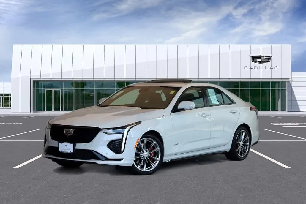 2021 Cadillac CT4 photo 1