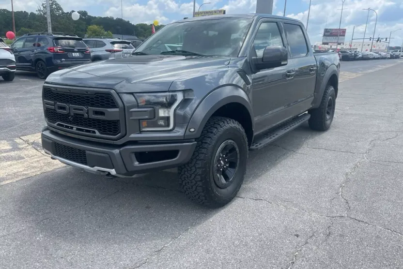 2018 Ford F-150 Raptor photo 1