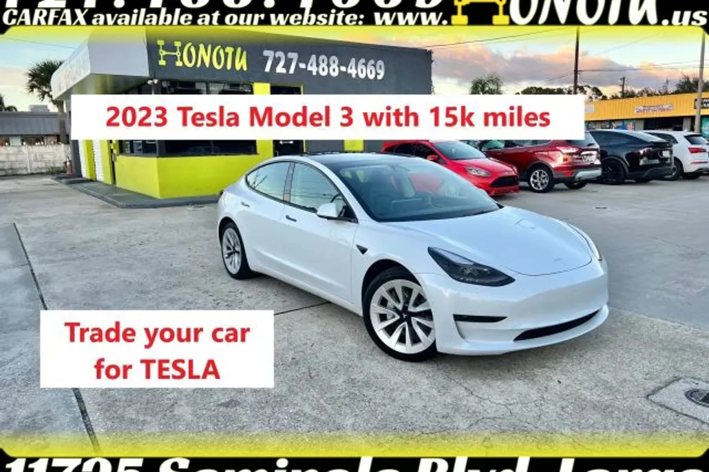 2023 Tesla Model 3 photo 1