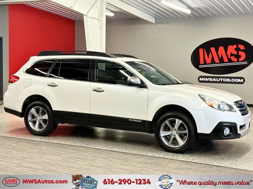 2013 Subaru Outback 2.5i Limited photo 1