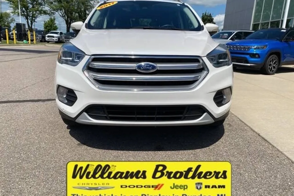 2017 Ford Escape Titanium photo 1