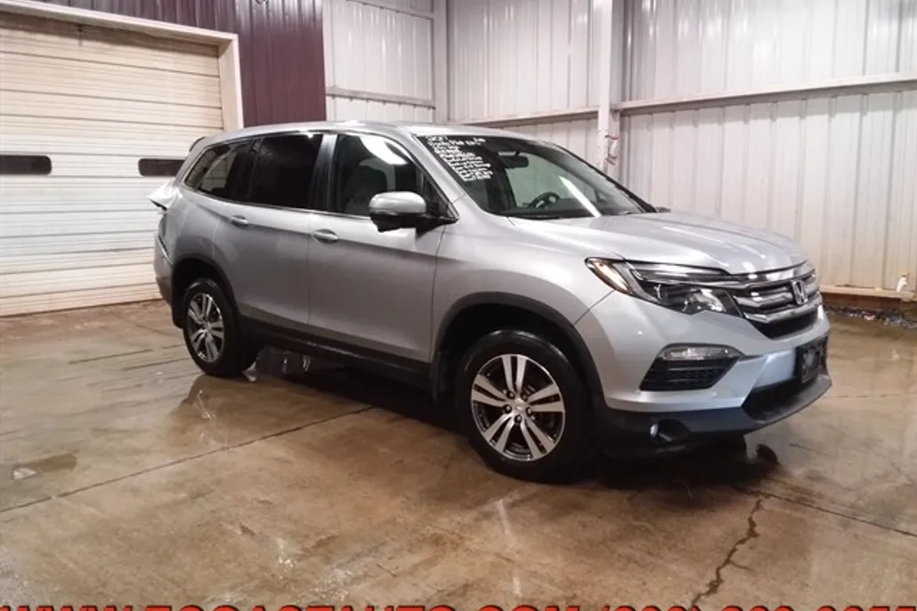 2017 Honda Pilot EX-L photo 1