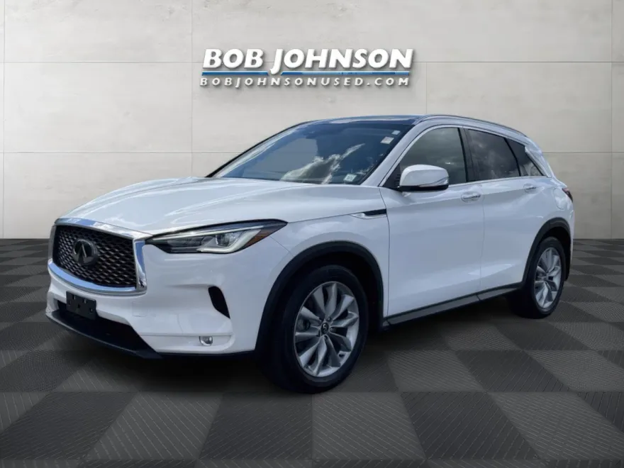 2022 Infiniti QX50 Luxe AWD photo 1