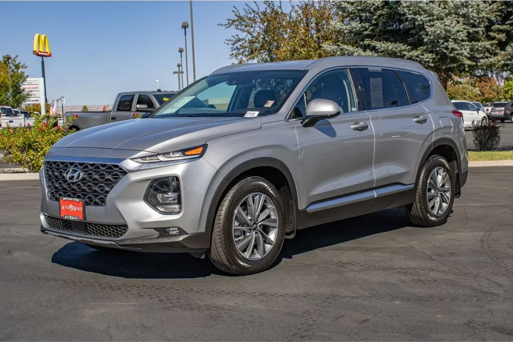 2020 Hyundai Santa Fe SEL photo 1