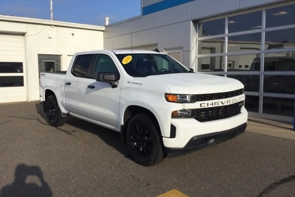 2020 Chevrolet Silverado 1500 Custom photo 1