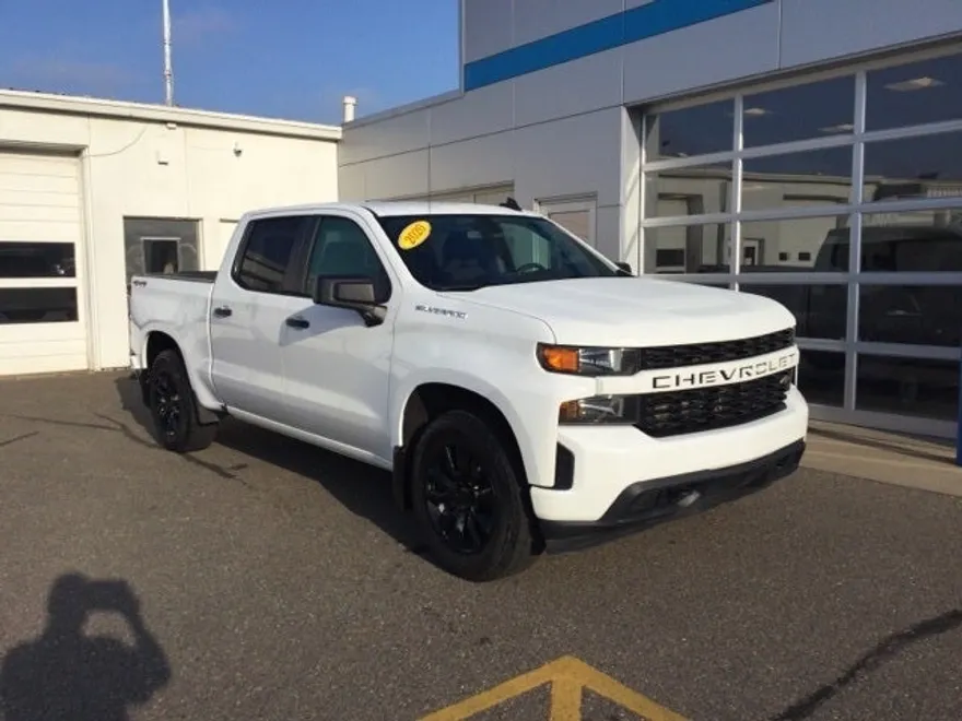 2020 Chevrolet Silverado 1500 Custom photo 1