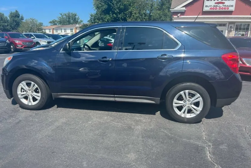 2015 Chevrolet Equinox LS photo 1
