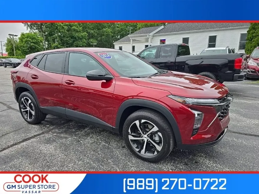 2024 Chevrolet Trax photo 1