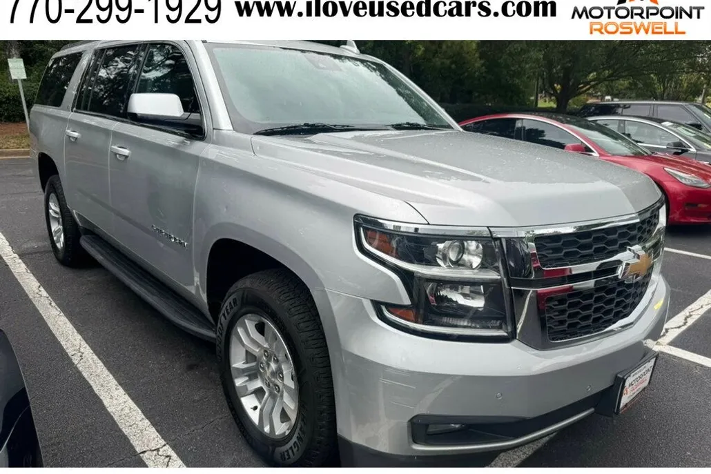 2020 Chevrolet Suburban LT photo 1