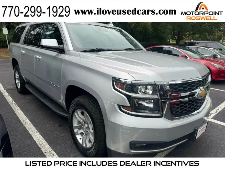 2020 Chevrolet Suburban LT photo 1