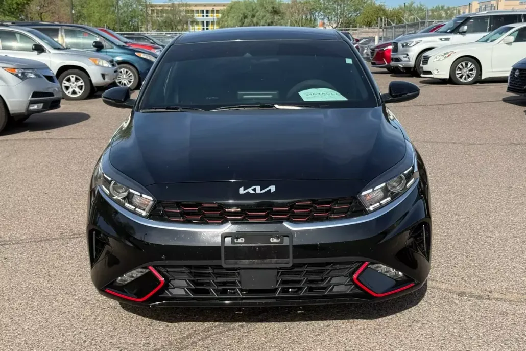 2024 Kia Forte GT-Line photo 1