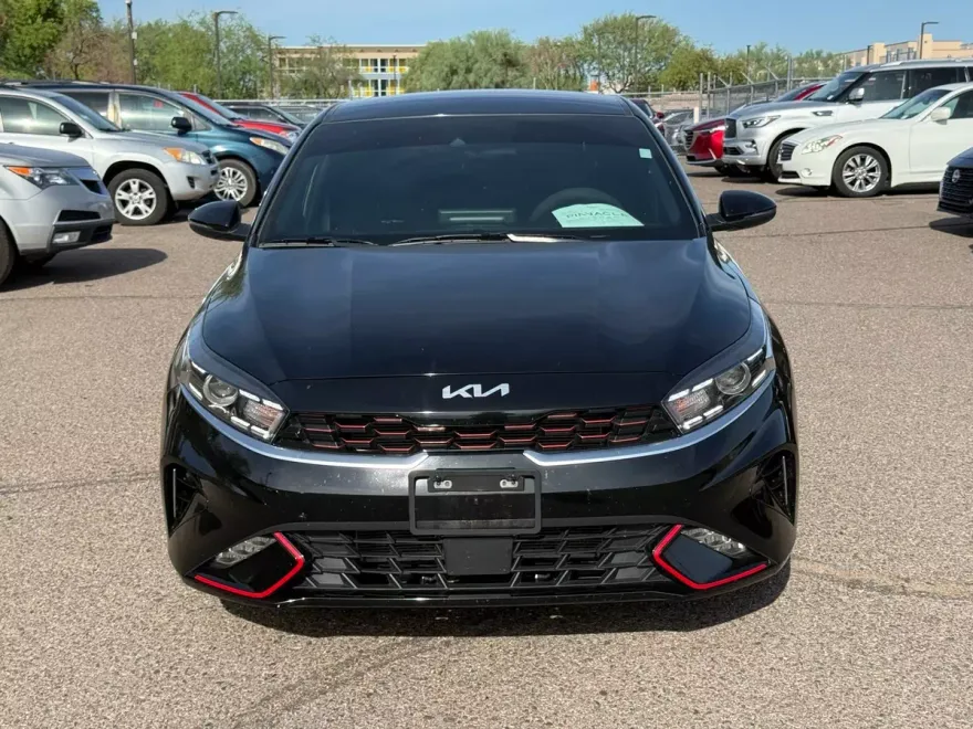 2024 Kia Forte GT-Line photo 1