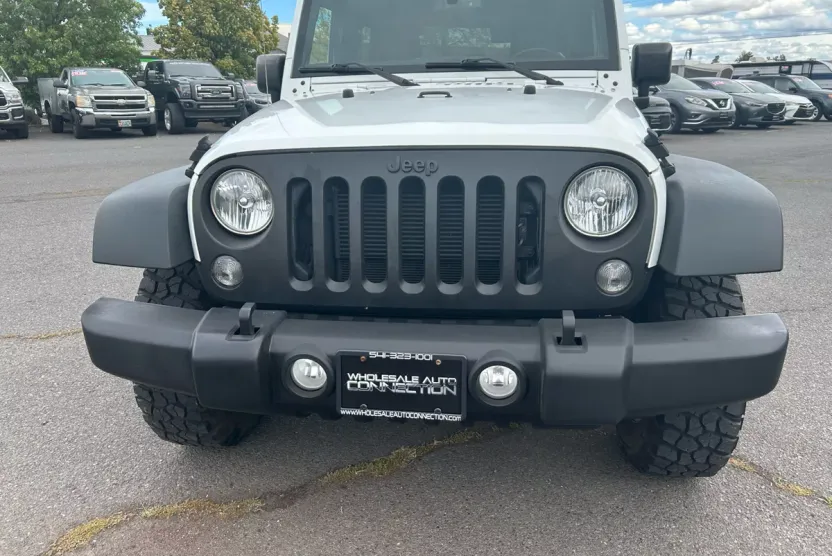 2016 Jeep Wrangler Rubicon photo 1