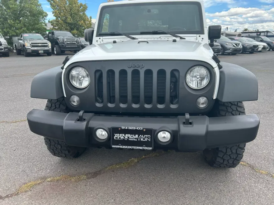 2016 Jeep Wrangler Rubicon photo 1