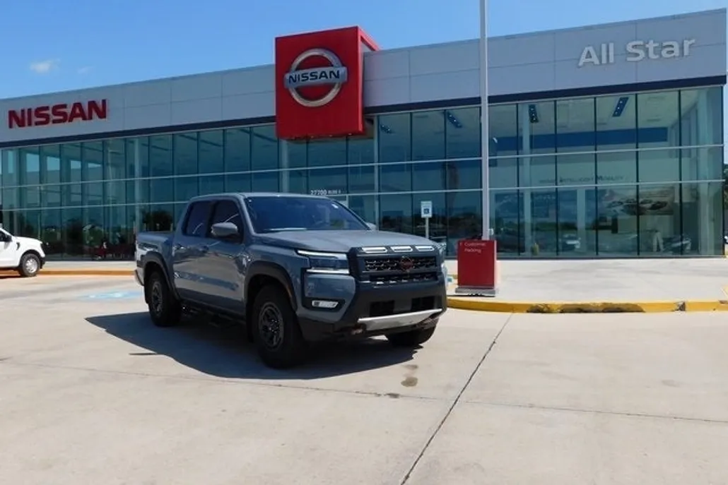 2025 Nissan Frontier PRO-X photo 1