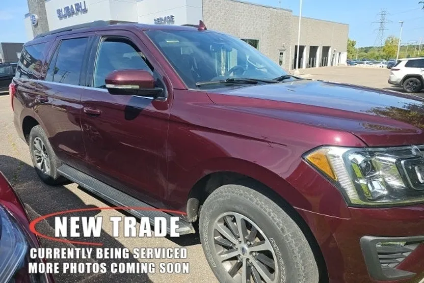2021 Ford Expedition XLT photo 1