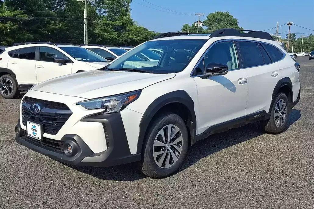 2025 Subaru Outback Premium photo 1