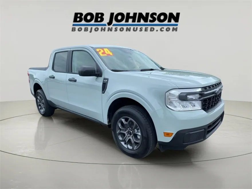 2024 Ford Maverick XLT photo 1