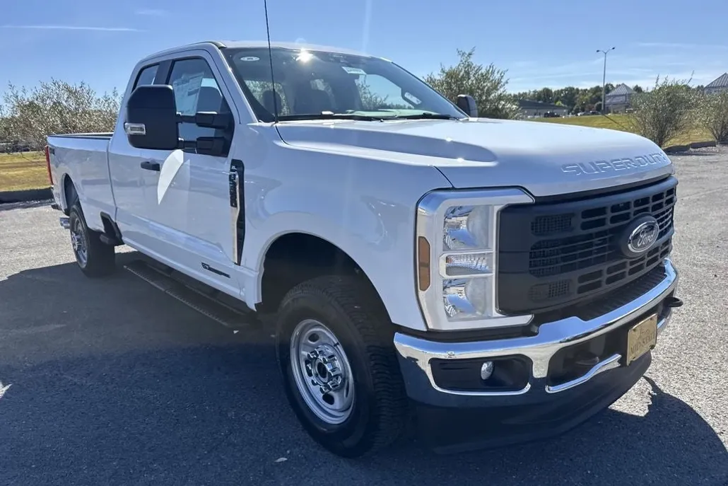 2026 Ford F-350 photo 1