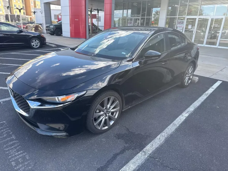 2023 Mazda Mazda3 2.5 Select photo 1