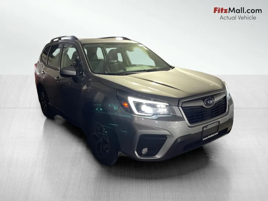 2021 Subaru Forester Premium photo 1