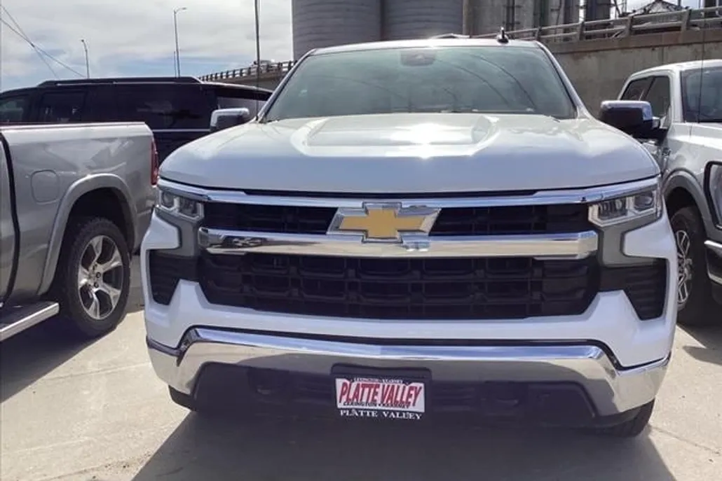 2023 Chevrolet Silverado 1500 photo 1