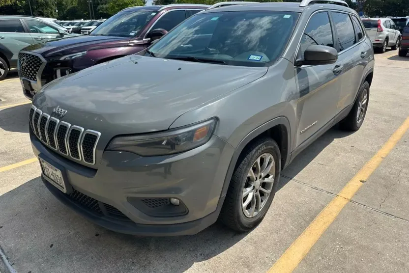 2021 Jeep Cherokee Latitude photo 1