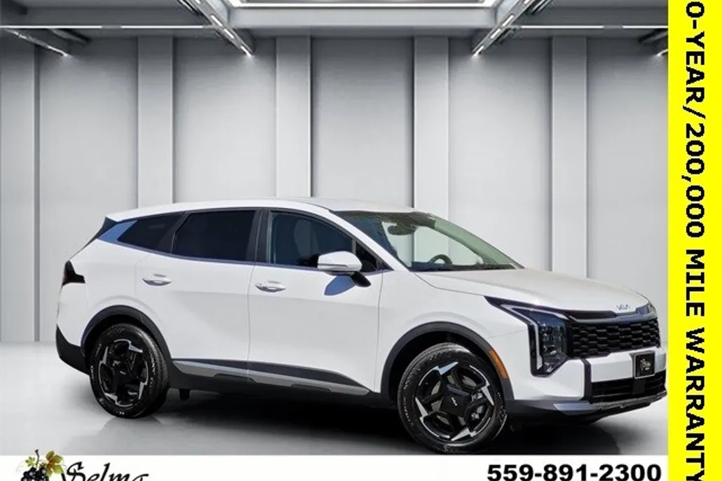 2026 Kia Sportage EX photo 1