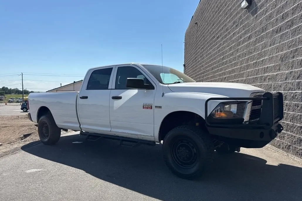 2010 Dodge Ram ST photo 1
