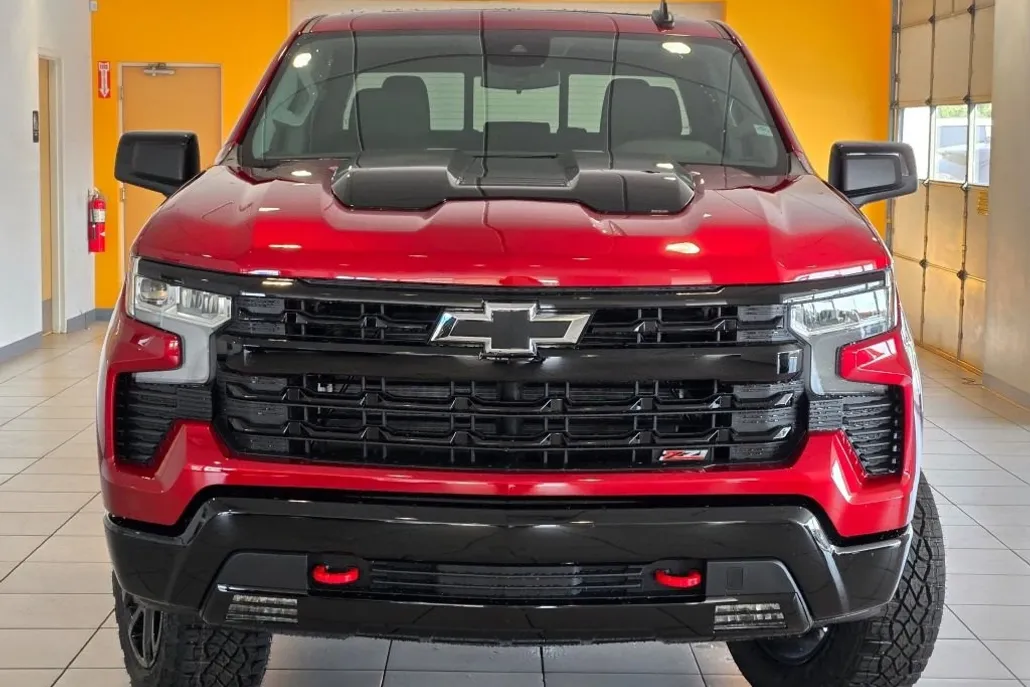 2026 Chevrolet Silverado 1500 LT Trail Boss photo 1