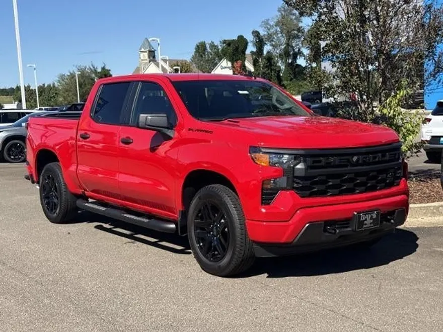 2026 Chevrolet Silverado 1500 Custom photo 1