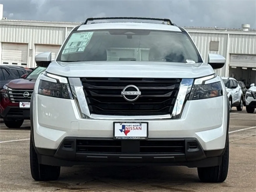 2025 Nissan Pathfinder SV photo 1